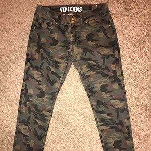 Camo pants
